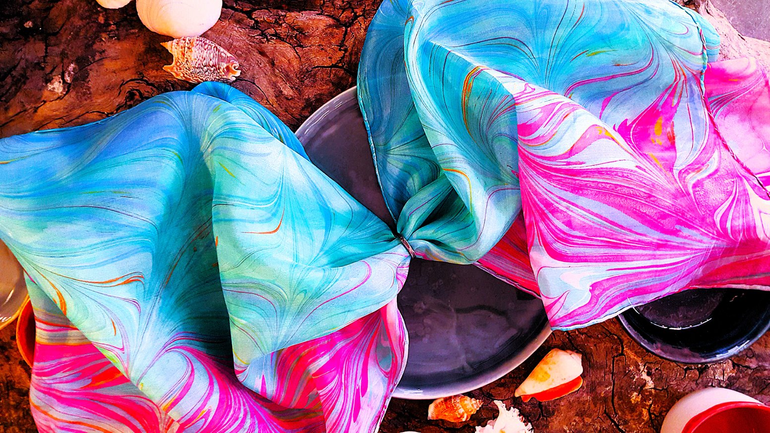A Scarf of Swirling Colors in İstanbul | Türkiye Private Tour