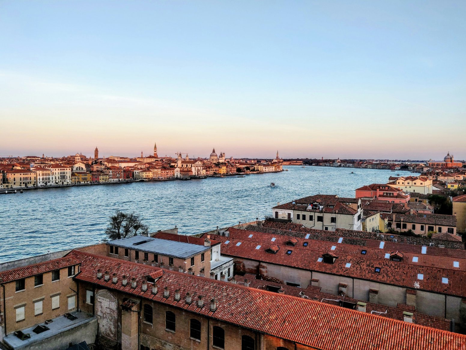 Private Water Taxi Pickup in Venice
