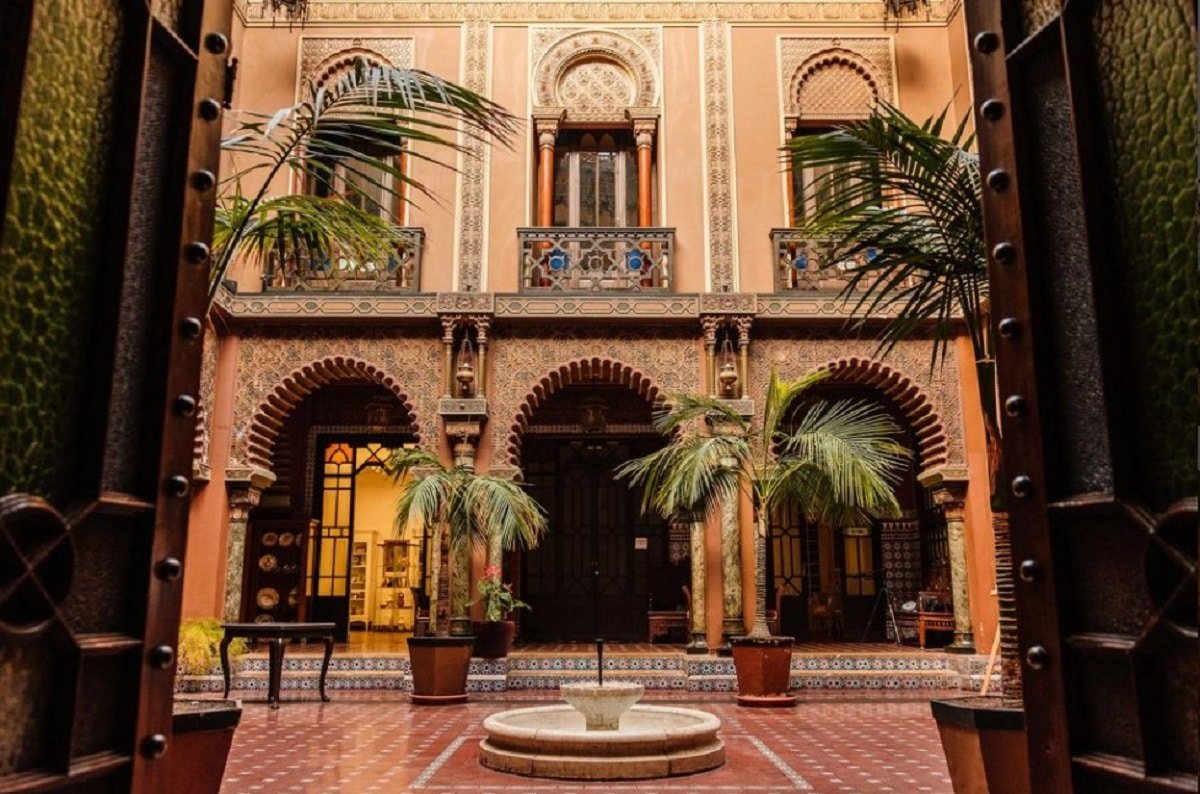 The Many Lives of a Palace in Lisbon