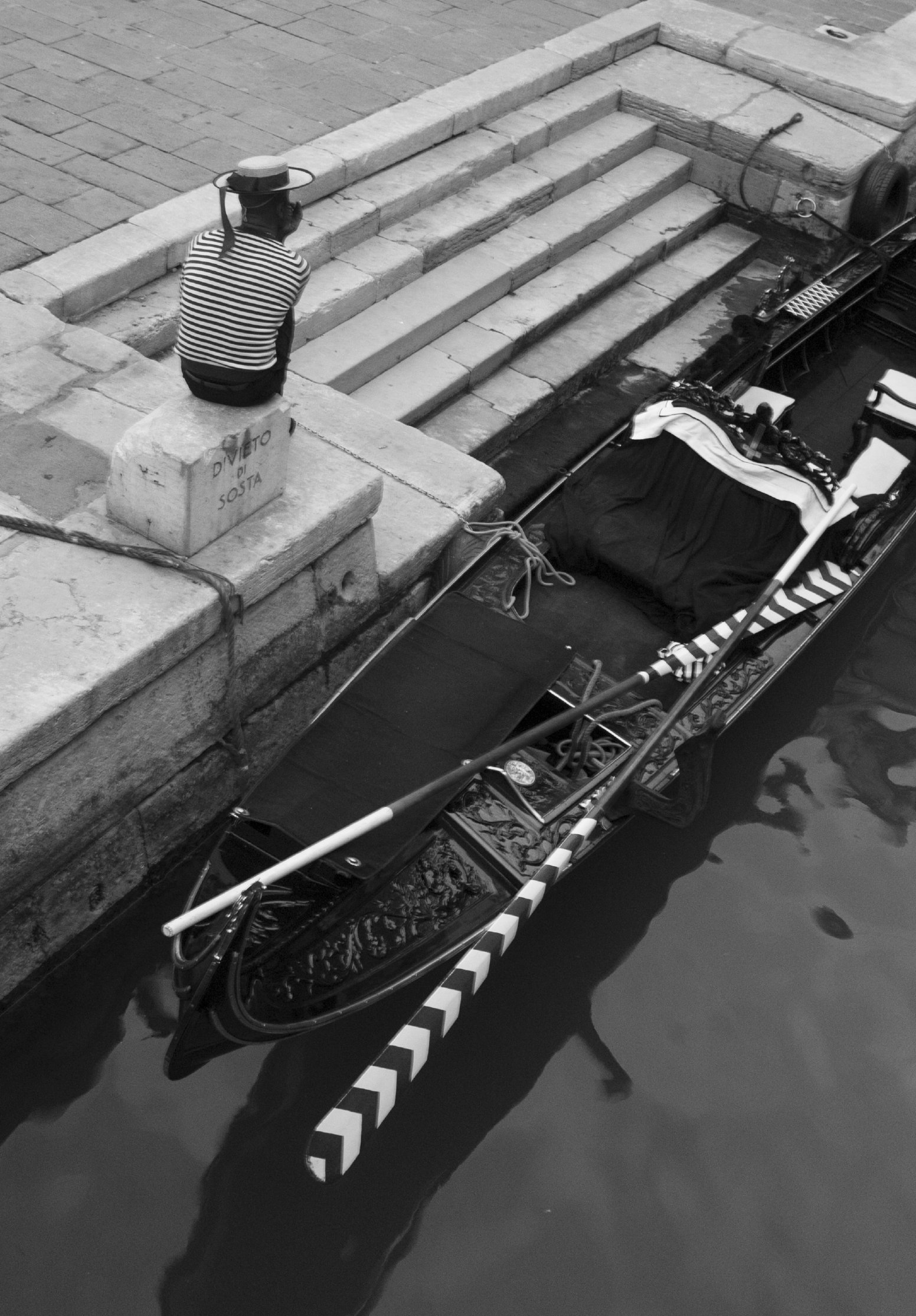 Fleeting: Venice Street Photos in Venice | Italy Private Tour
