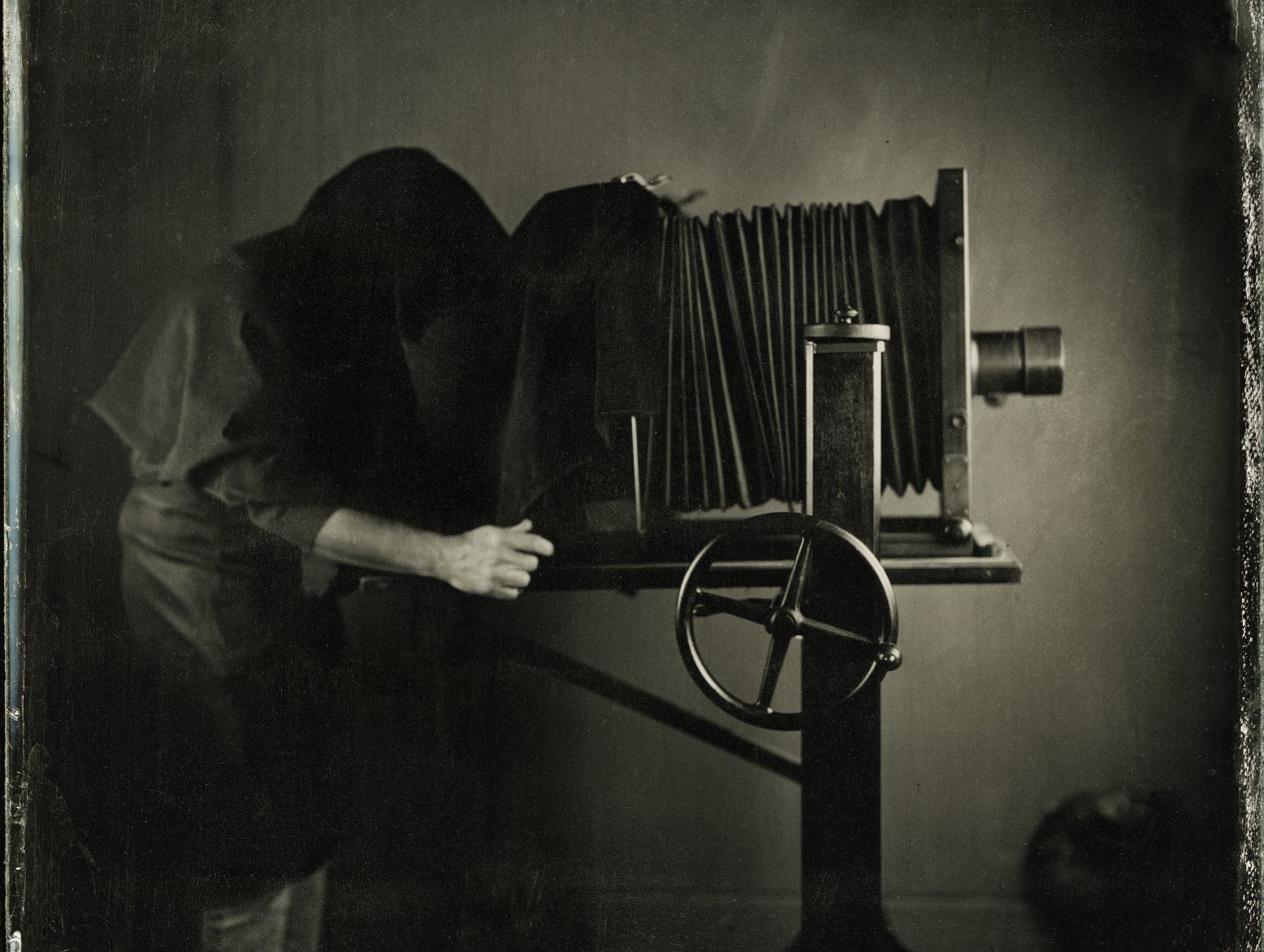 Fixing Time in Saint-Michel in Bordeaux | France Private Tour