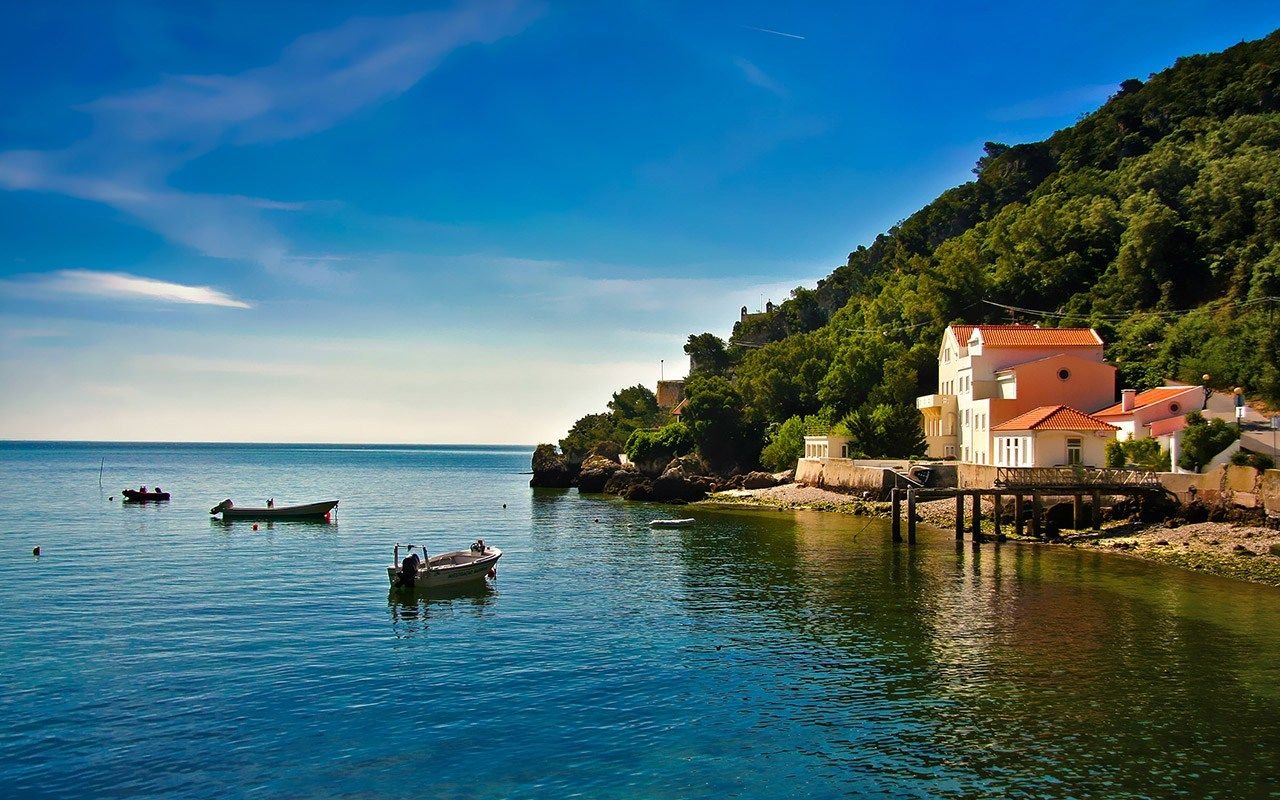 A Walking/Driving Safari in Arrábida​​ in Sesimbra | Portugal Private Tour