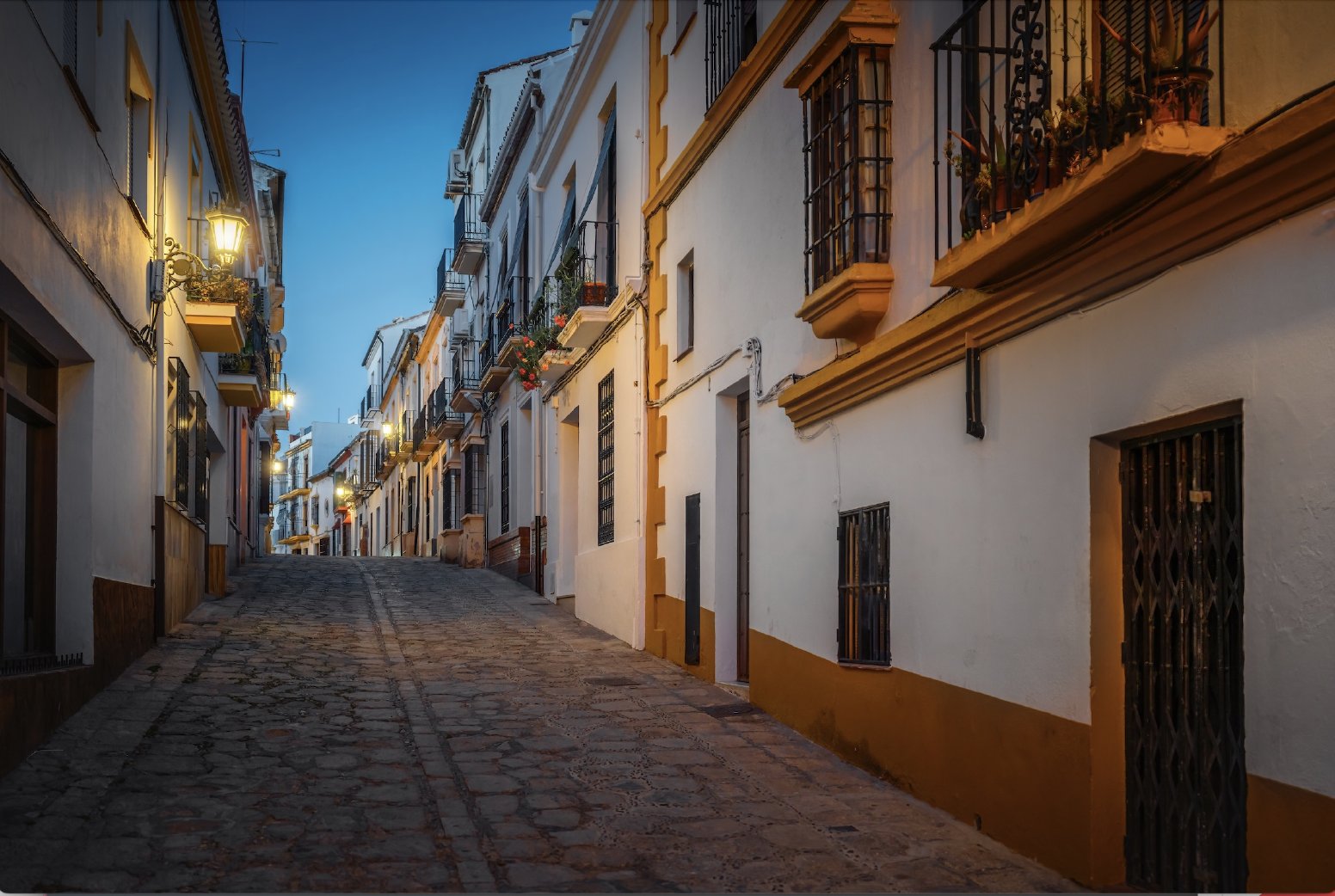 Ronda: Horse Carriage by Night in Ronda | Spain - Travel Story