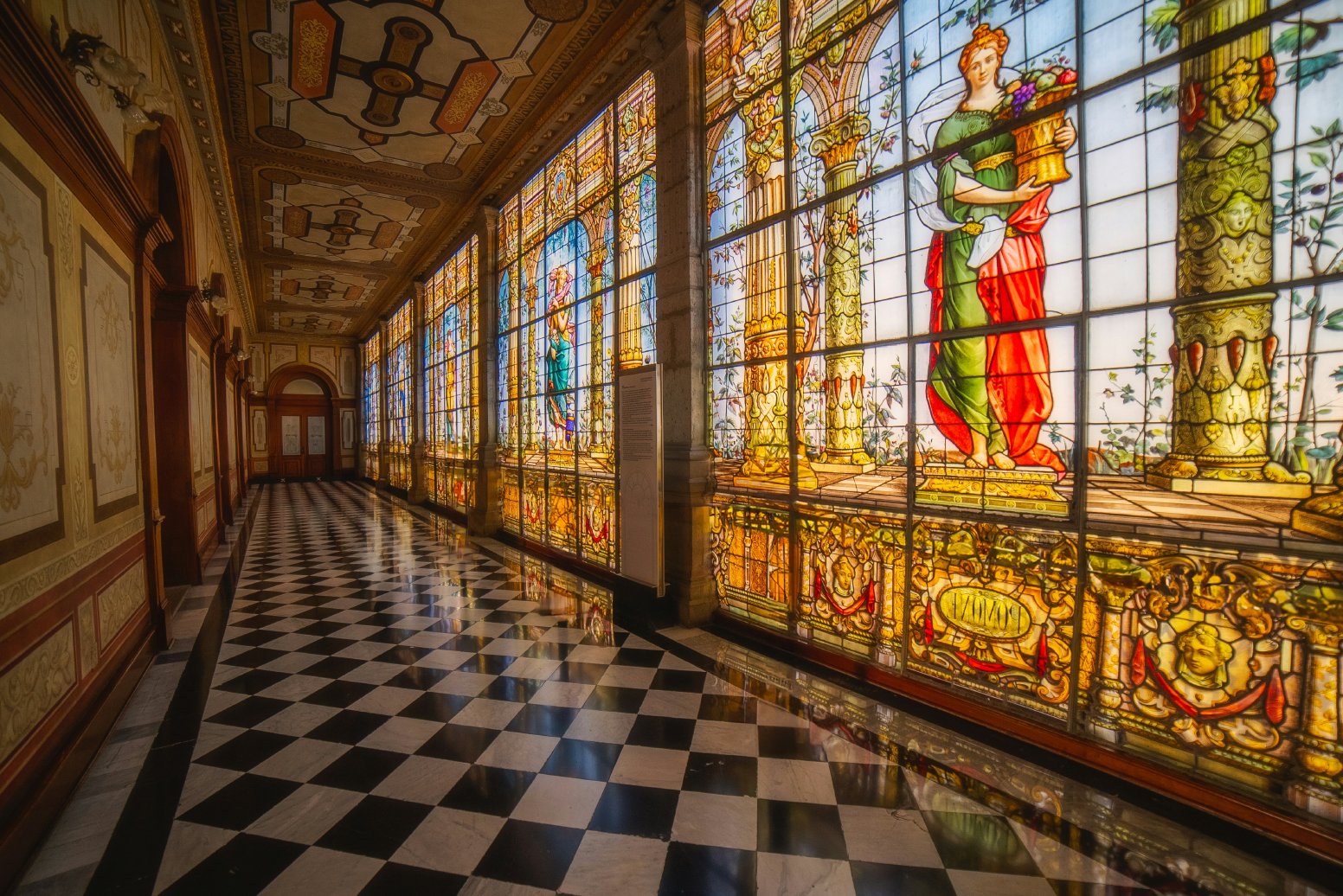 The Arc of Chapultepec in Mexico City | Mexico Private Tour