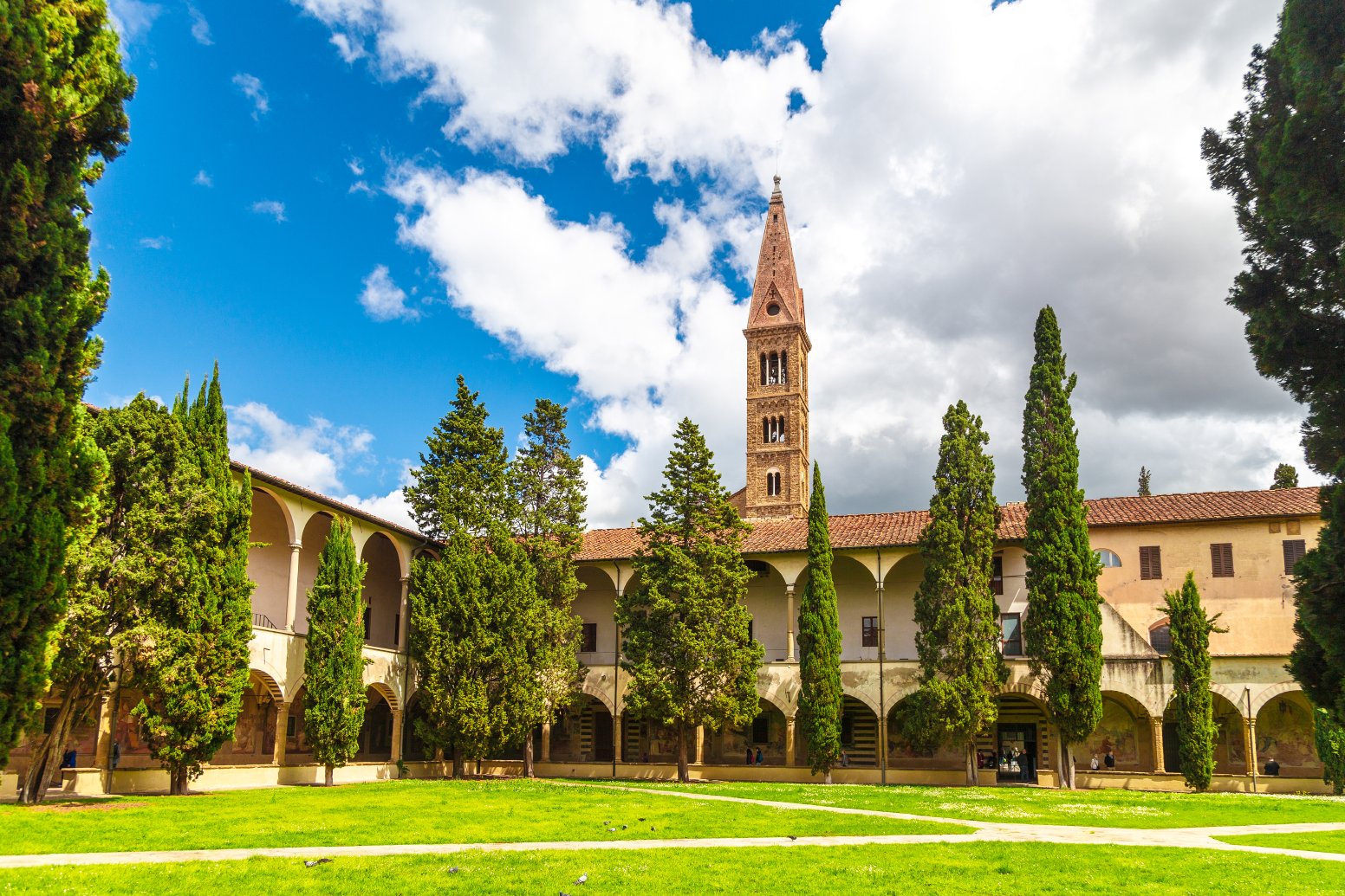 A Tale of Cloaks and Robes in Florence | Italy Private Tour