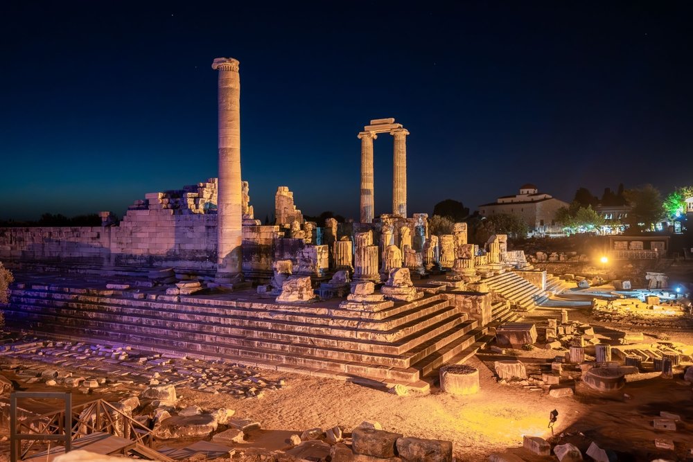 Twilight at Apollo's Oracle in İzmir | Türkiye Private Tour