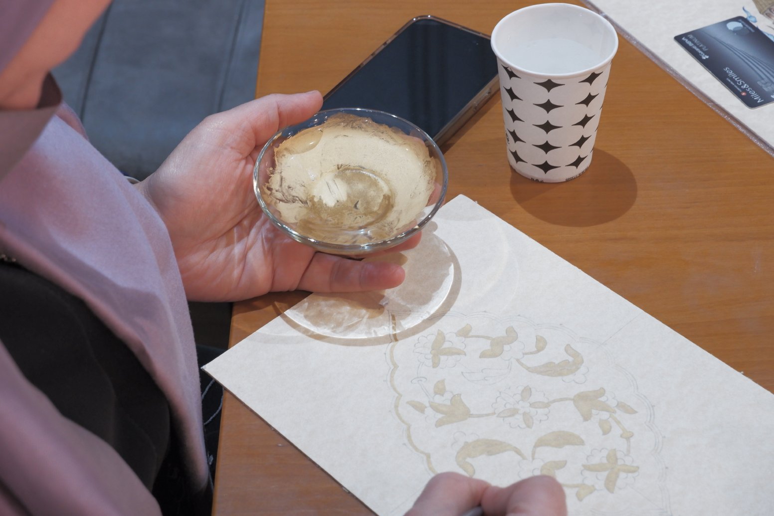 Tezhip Gold Mastery by Şeyma in İstanbul | Türkiye Private Tour