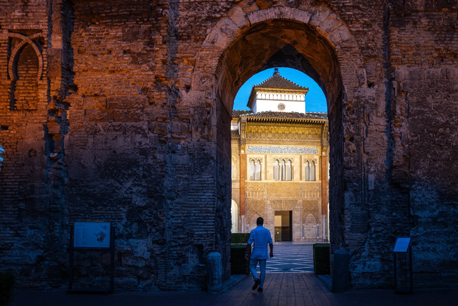 Night at the Alcazar in Seville | Spain Private Tour