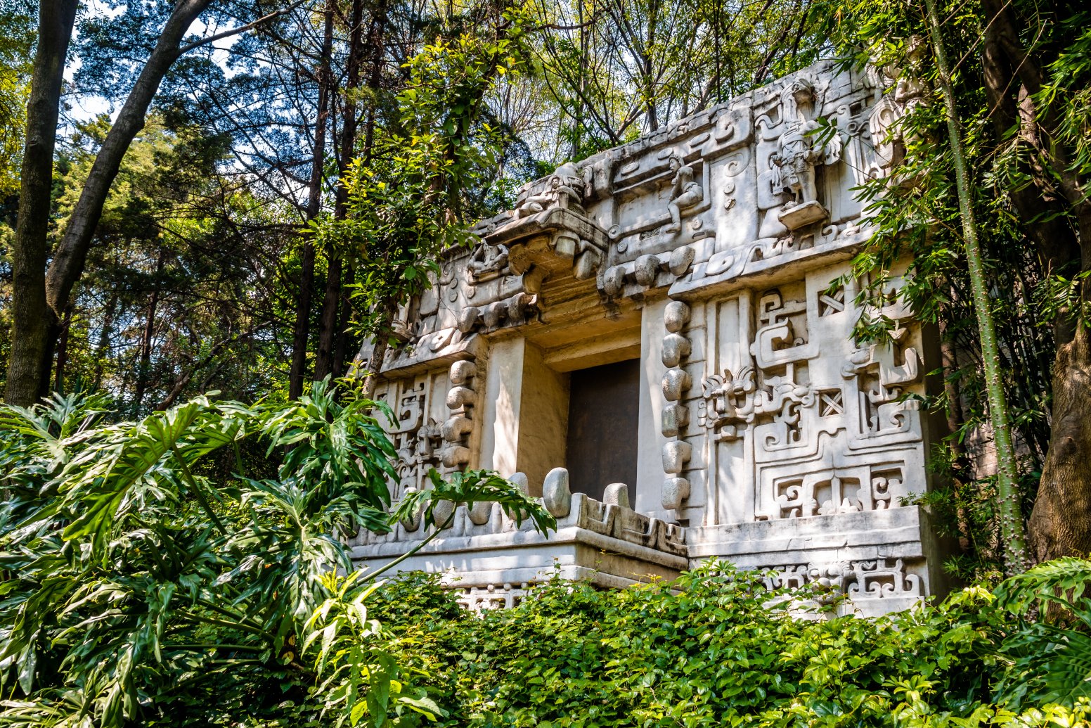 The Arc of Chapultepec in Mexico City | Mexico Private Tour
