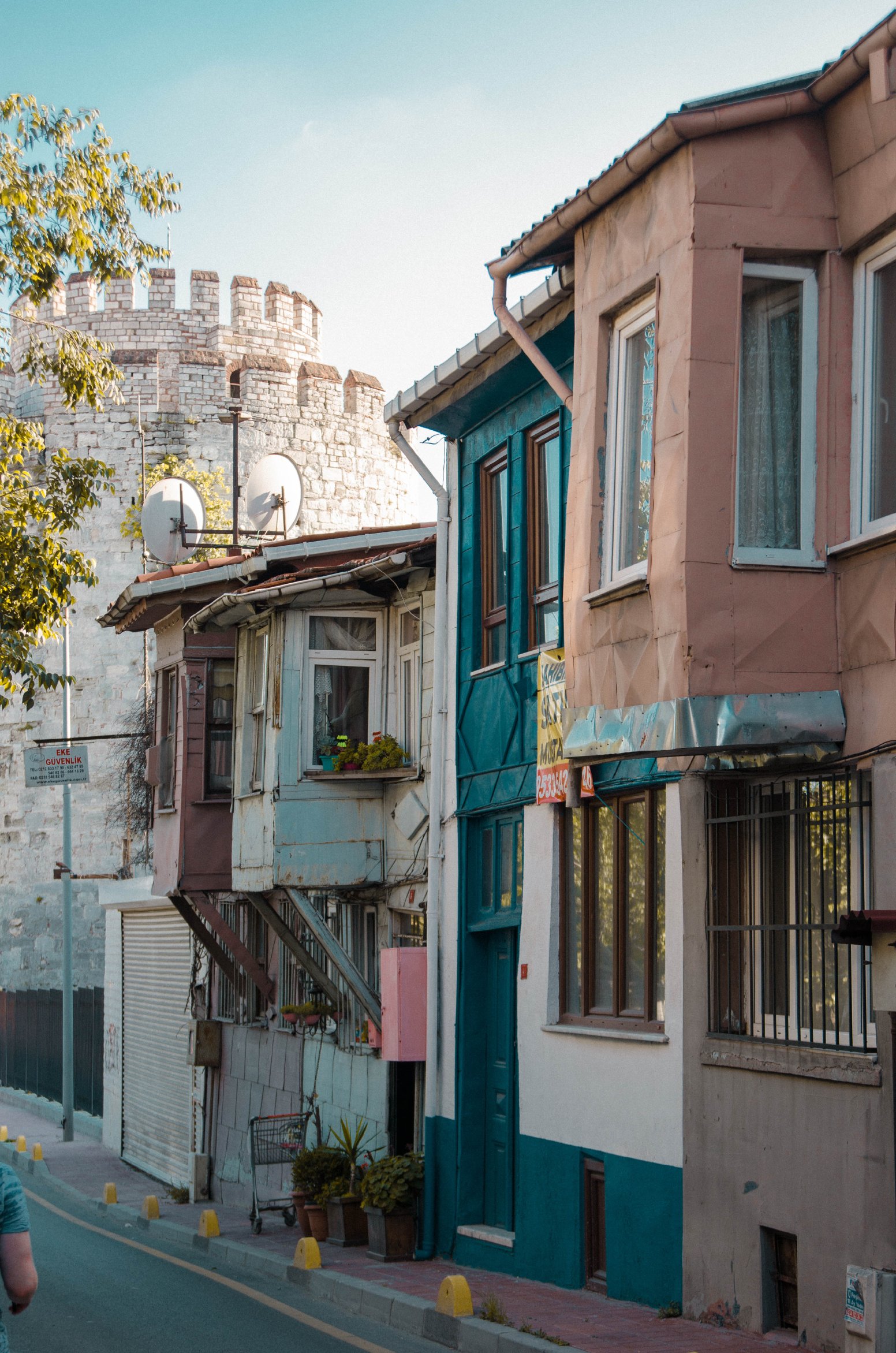 Framing: Balat in İstanbul | Türkiye Private Tour