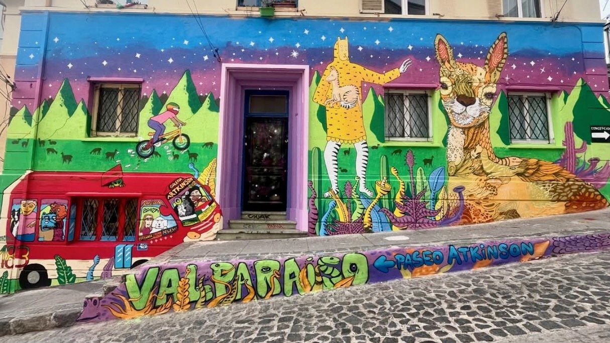 What Makes a Mural in Valparaíso | Chile Private Tour