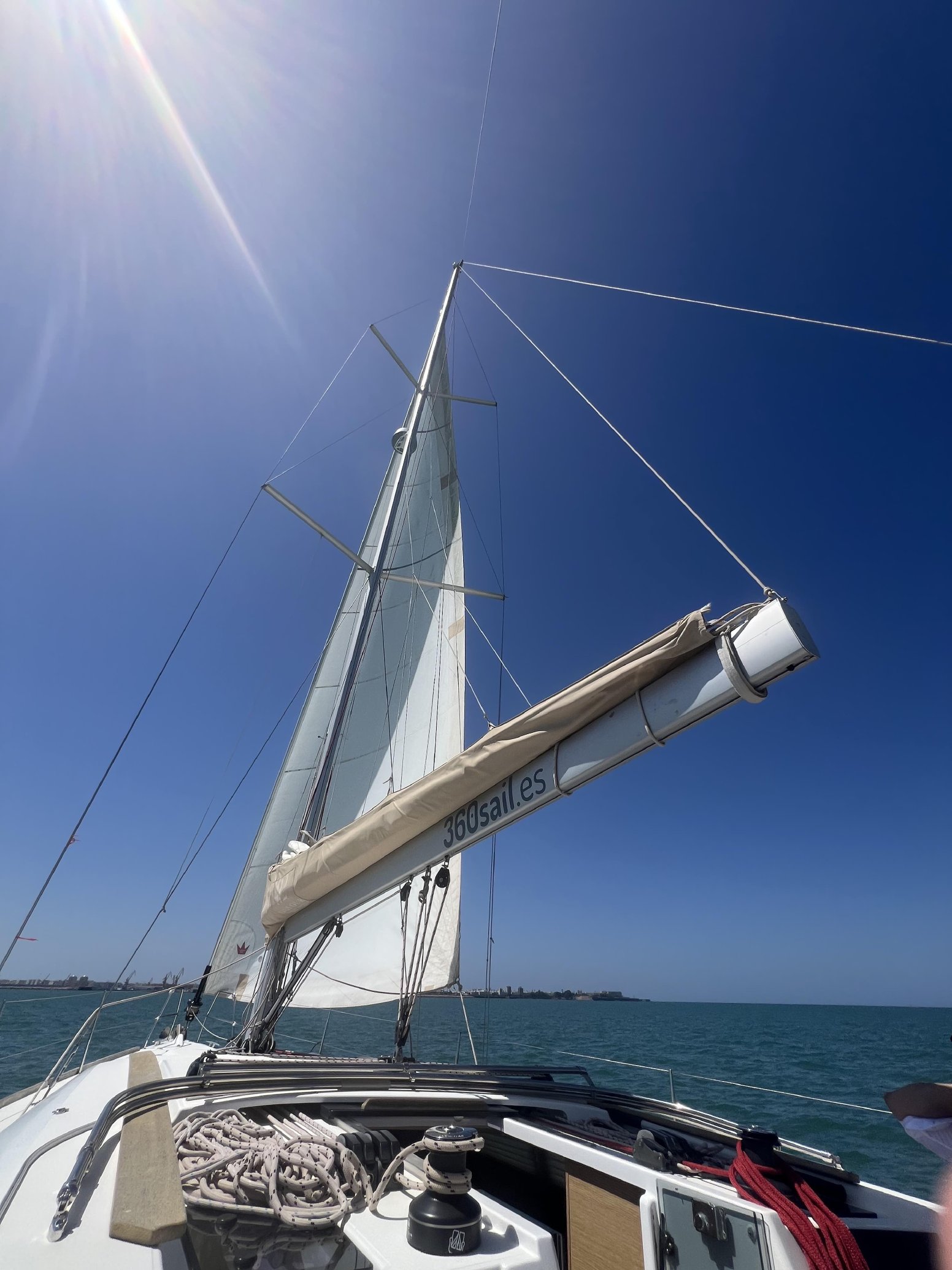 Sailing in the Bay of Cádiz in Cádiz | Spain Private Tour