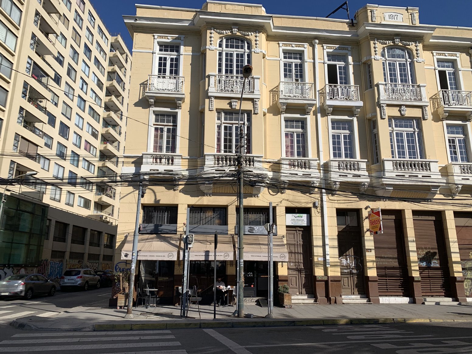 Where Art Works in Valparaíso | Chile Private Tour