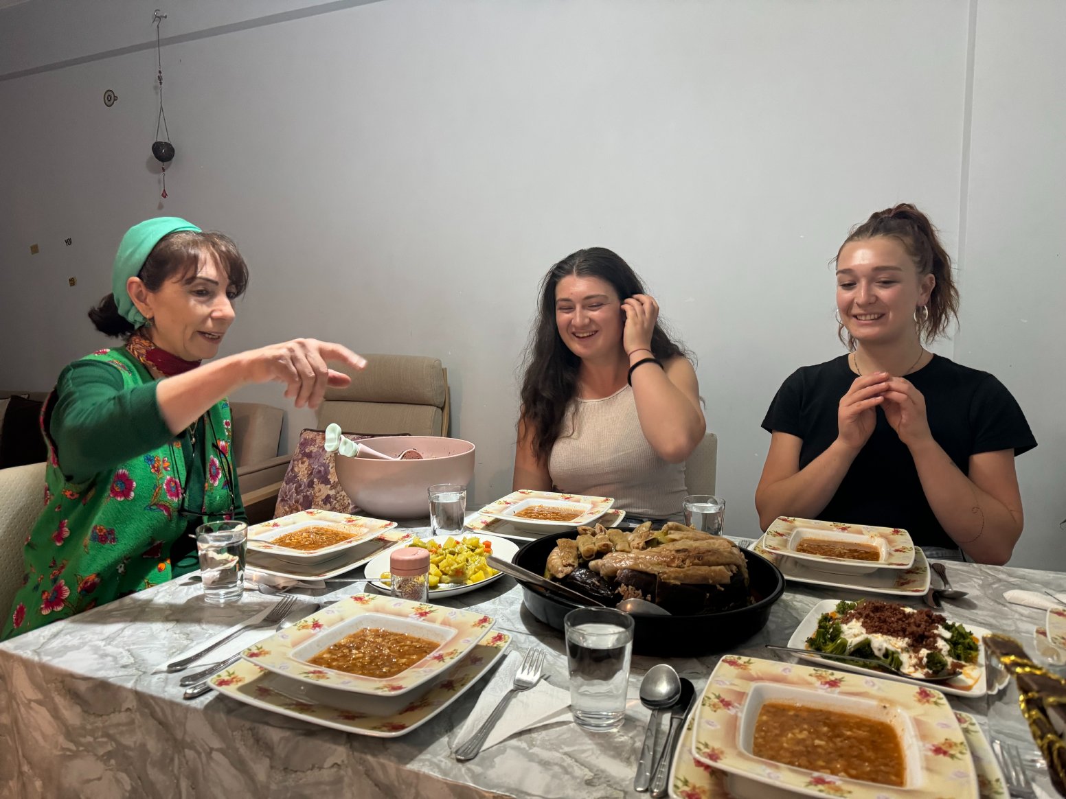 Stories from a Kurdish Family in İstanbul | Türkiye Private Tour