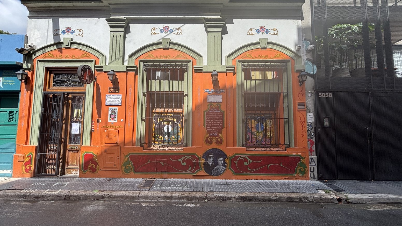 Let The Walls Speak in Buenos Aires | Argentina Private Tour