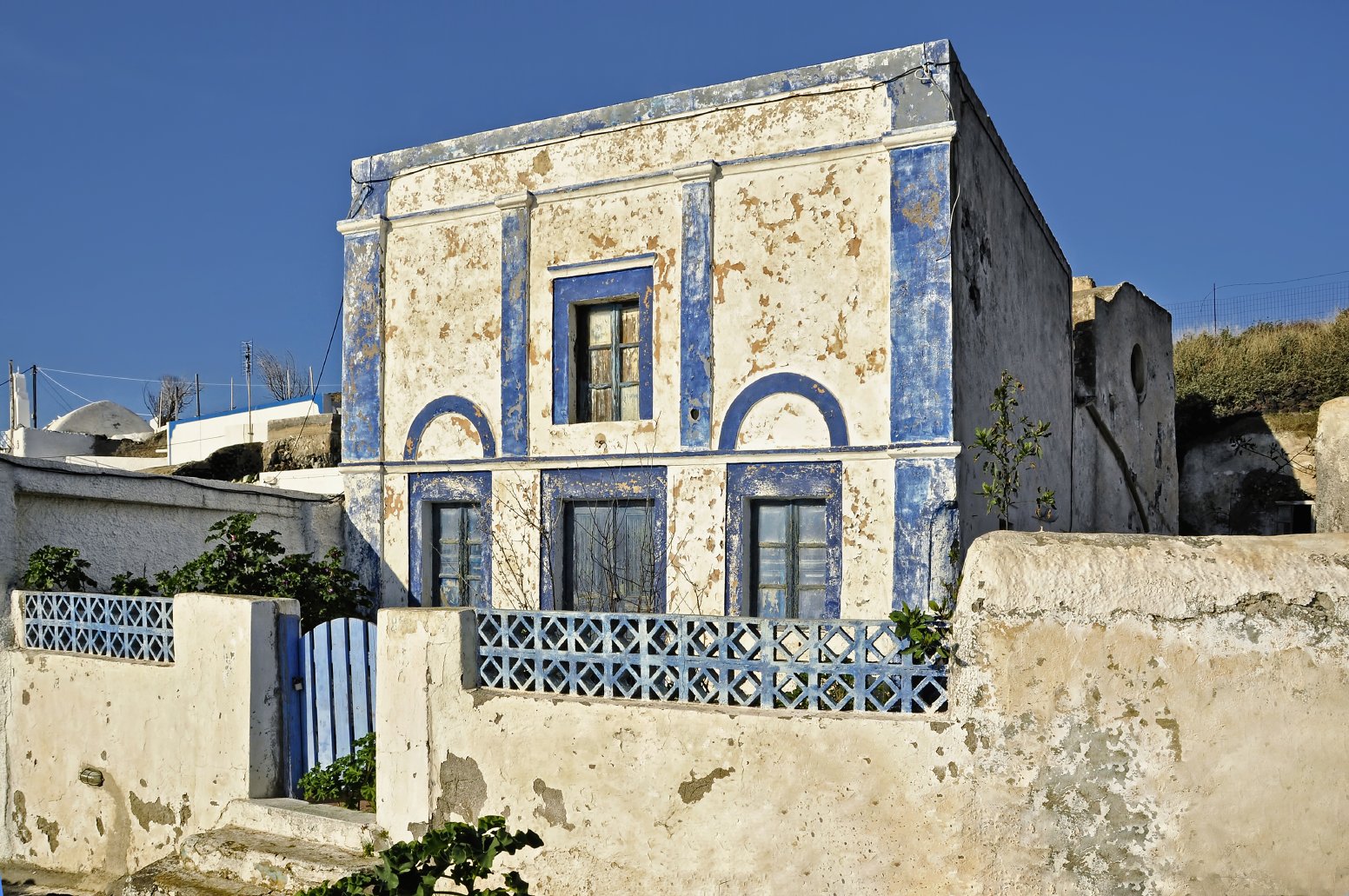 An Escape to Thirassia in Potamos | Greece Private Tour