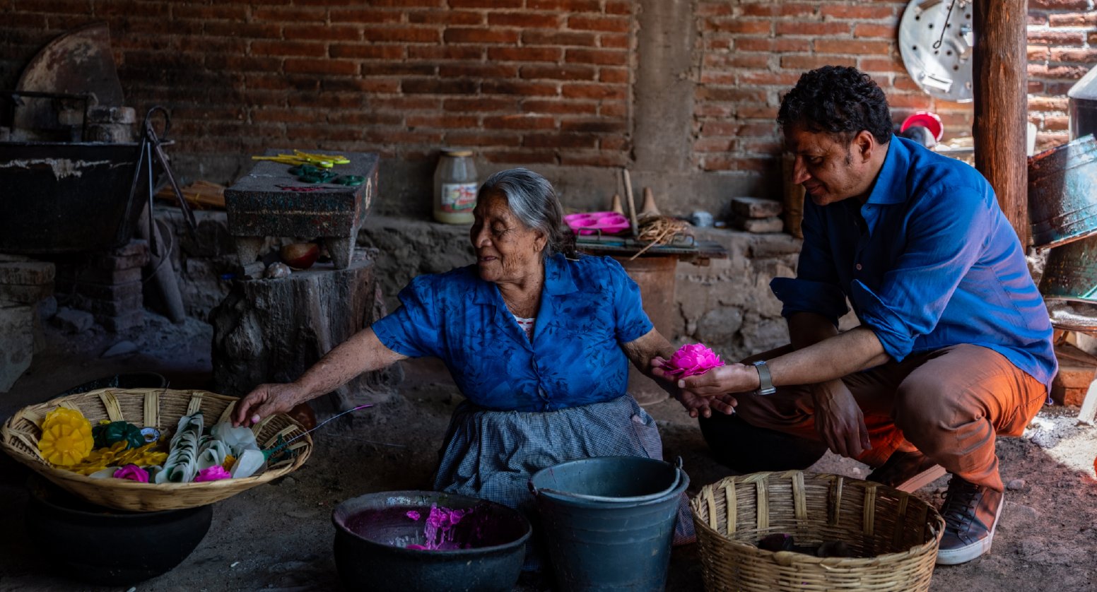 A Family Legacy in Beeswax  in Teotitlán del Valle | Mexico Private Tour