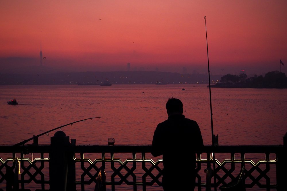 First Light Over Galata Bridge in Ayvansaray | Türkiye Shared Tour
